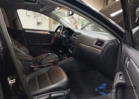 2017 Volkswagen Jetta 1.4T Se from USA, damaged, VIN 3VWB67AJ4HM203907